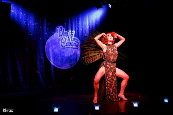 Impression of Yazz Dancer at the 14th edition of the Blue Moon Cabaret at the Blue Collar Hotel in Eindhoven - the Decadent Burlesque Soirée is produced by Boudoir Noir Production