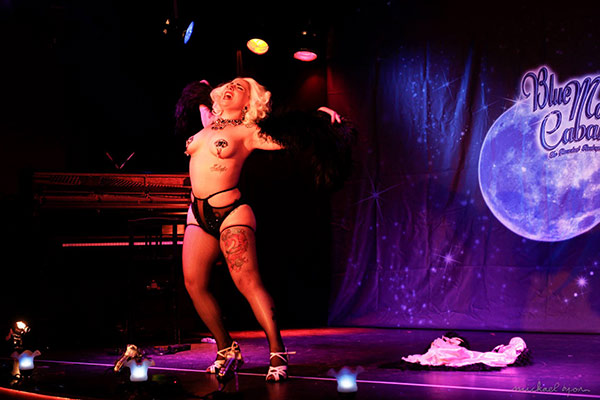 Blue Moon Cabaret - The Decadent Burlesque Soiree