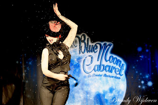 The 6th edition of the Blue Moon Cabaret - the decadent burlesque soiree with Tronicat La Miez